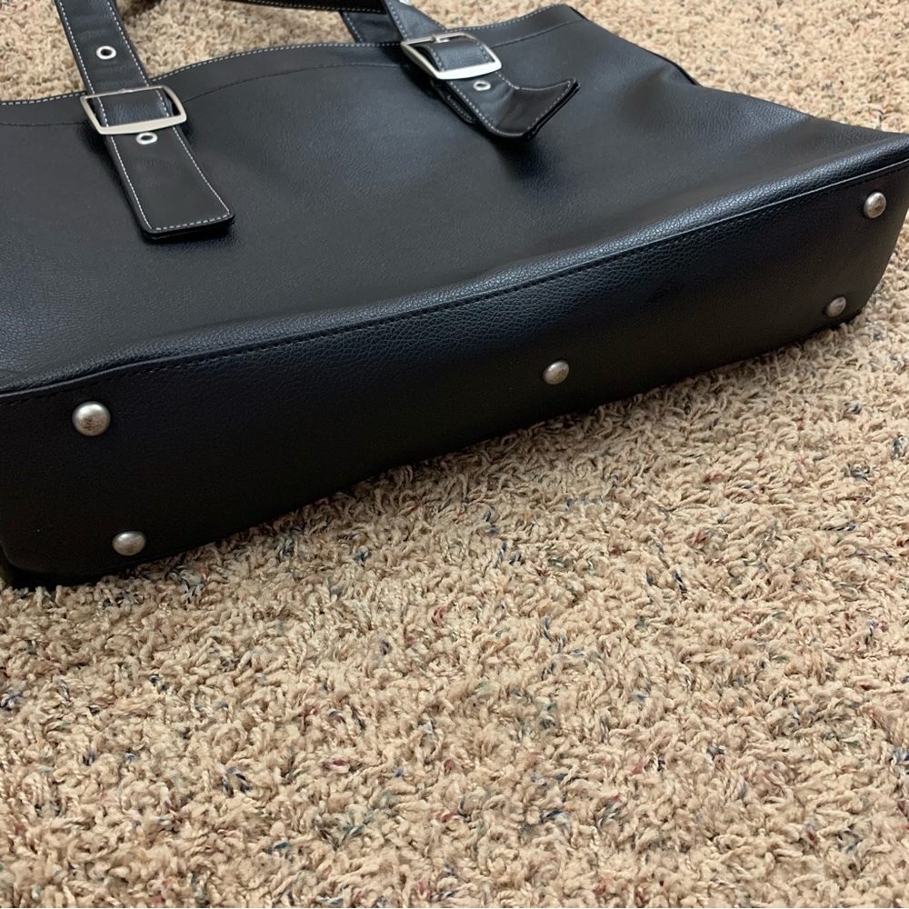 NEW Solo Black Leather Laptop Tote Bag - Picture 4 of 15